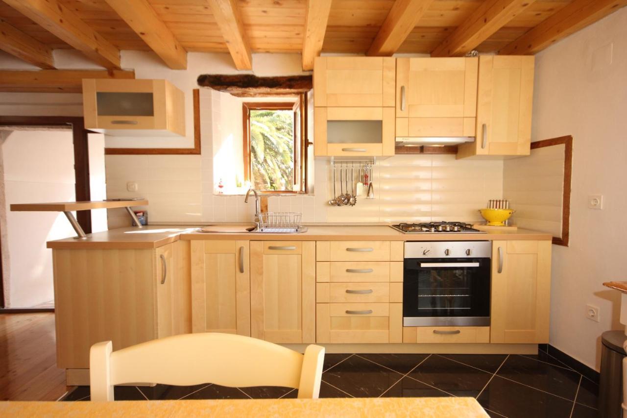 Holiday House With Wifi مالي لوشينغْ المظهر الخارجي الصورة
